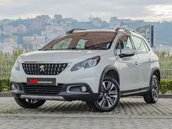 Branco Usado 2018 Peugeot 2008 Allure SUV | € 13.980 (Preço justo)