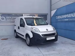 Branco Usado 2021 Fiat Fiorino Monovolume | € 16.000 (Preço elevado)