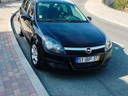 Usado 2006 Opel Astra Sedan | € 4.800 (Preço elevado)
