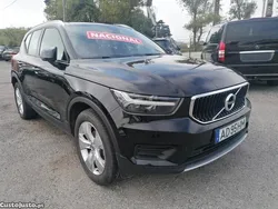 Preto Usado 2020 Volvo XC40 Momentum SUV | € 23.900 (Preço justo)