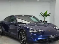 Azul Usado 2021 Porsche Taycan Sedan | € 63.990