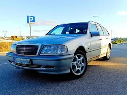 Cinzento Usado 1999 Mercedes 220 | € 2.850