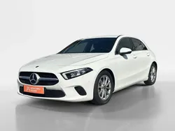 Branco Usado 2019 Mercedes A200 Progressive | € 25.990