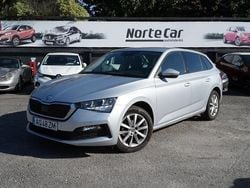 Cinza Usado 2022 Skoda Scala Ambition Citadino | € 13.900 (Preço justo)