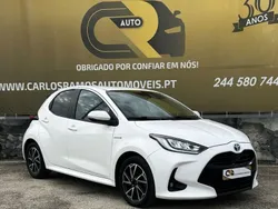 Branco Usado 2021 Toyota Yaris Hybrid | € 21.900 (Preço elevado)