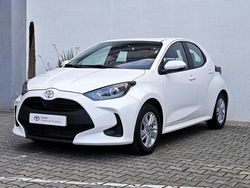 Branco (sólida) Usado 2024 Toyota Yaris Comfort Sedan | € 19.750 (Preço justo)