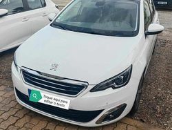 Branco Usado 2016 Peugeot 308 Citadino | € 12.990 (Preço justo)
