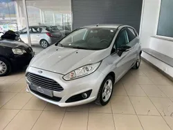 Cinzento Usado 2014 Ford Fiesta Citadino | € 7.950 (Preço justo)