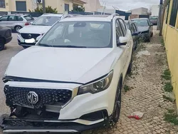 Usado 2020 MG ZS Luxury Sedan | € 6.000