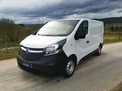 Branco Usado 2016 Opel Vivaro Van | € 13.500 (Preço justo)