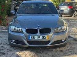 Cinza prata Usado 2010 BMW 320 Sedan | € 13.900 (Caro)