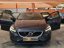 Azul Usado 2018 Volvo V40 Carrinha | € 19.000 (Preço justo)