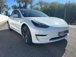 Branco Usado 2021 Tesla Model 3 Standard Range Plus Sedan | € 26.900 (Preço justo)