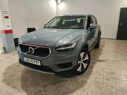 Cinza Usado 2020 Volvo XC40 Momentum SUV | € 26.700 (Bom preço)