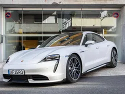 Branco Usado 2021 Porsche Taycan Sedan | € 87.500 (Preço justo)