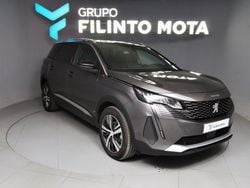 Cinzento Usado 2024 Peugeot 5008 Allure Monovolume | € 30.490 (Preço justo)