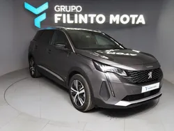 Cinzento Usado 2024 Peugeot 5008 Allure Monovolume | € 30.490 (Bom preço)