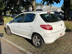 Usado 2001 Peugeot 206 Sedan | € 1.250 (Preço justo)