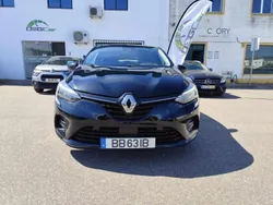 Preto Usado 2023 Renault Clio V Citadino | € 17.390 (Bom preço)