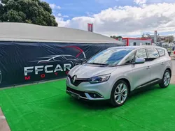 Cinzento Usado 2018 Renault Scénic IV Monovolume | € 14.750 (Bom preço)