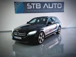 Preto Usado 2021 Mercedes C300e Avantgarde Carrinha | € 29.890 (Preço justo)