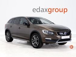 Outra Usado 2017 Volvo V60 CC Carrinha | € 14.490