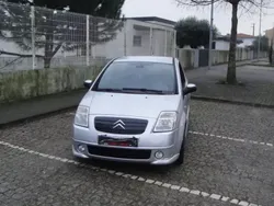 Cinzento Usado 2008 Citroën C2 VTR Sport Citadino | € 5.990