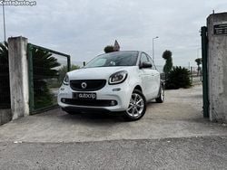 Branco Usado 2016 Smart ForFour Passion Citadino | € 11.180 (Preço justo)