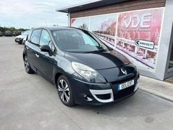 Preto Usado 2011 Renault Scénic III Monovolume | € 8.950 (Preço elevado)
