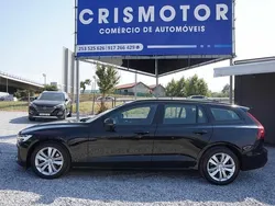 Preto Usado 2021 Volvo V60 Carrinha | € 28.850 (Bom preço)