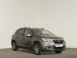 Cinzento Usado 2019 Peugeot 2008 Style SUV | € 14.790 (Preço justo)