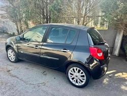 Preto Usado 2007 Renault Clio II Citadino | € 2.950 (Bom preço)