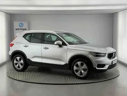 Cinzento Usado 2019 Volvo XC40 Momentum SUV | € 27.490 (Preço justo)
