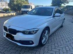 Branco Usado 2018 BMW 330e iPerformance Sedan | € 24.900 (Preço elevado)