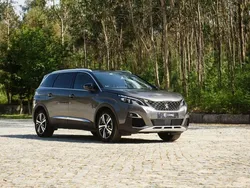 Cinza Usado 2020 Peugeot 5008 GT-line Monovolume | € 24.990 (Bom preço)