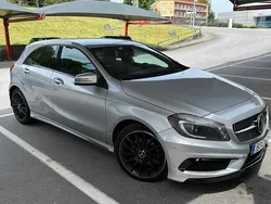 Cinzento Usado 2013 Mercedes A180 Citadino | € 15.650 (Preço elevado)