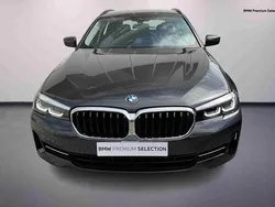 Cinzento Usado 2024 BMW 520 Carrinha | € 48.390 (Preço justo)