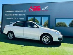 Branco Usado 2010 VW Jetta Trendline Sedan | € 8.000