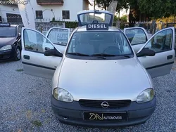 Cinza Usado 1999 Opel Corsa | € 1.950
