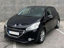 Usado 2014 Peugeot 208 Citadino | € 6.650 (Bom preço)