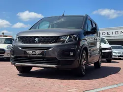 Cinzento Usado 2019 Peugeot Rifter Monovolume | € 19.500