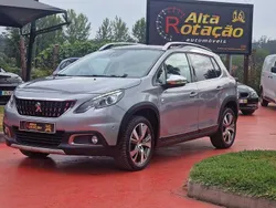 Cinzento Usado 2017 Peugeot 2008 SUV | € 11.500 (Preço justo)
