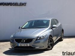 Preto Usado 2017 Volvo V40 Kinetic Carrinha | € 15.700 (Preço justo)
