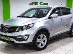 Cinzento Usado 2012 Kia Sportage SUV | € 10.850 (Preço justo)