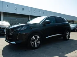 Preto Usado 2023 Peugeot 3008 | € 29.900 (Preço elevado)