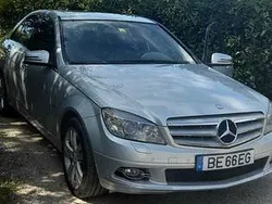 Usado 2010 Mercedes C320 Sedan | € 13.000 (Caro)