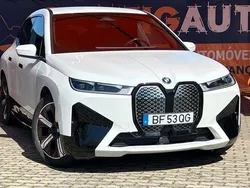 Branco Usado 2022 BMW iX SUV | € 54.990 (Preço justo)