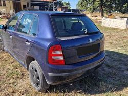 Usado 2003 Skoda Fabia Sedan | € 1.500 (Preço justo)