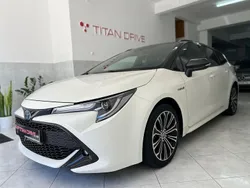 Branco Usado 2019 Toyota Corolla Comfort Carrinha | € 18.900