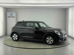 Preto Usado 2021 Mini ONE Classic Citadino | € 20.490 (Preço justo)